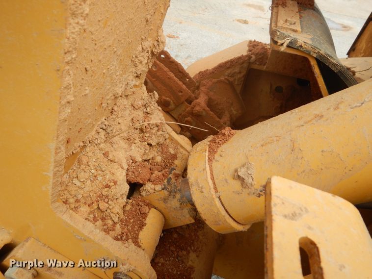 image for item GB9860 2001 Vermeer V5800 trencher