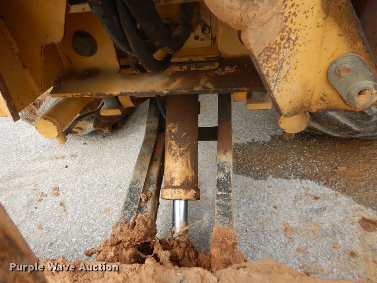 image for item GB9860 2001 Vermeer V5800 trencher