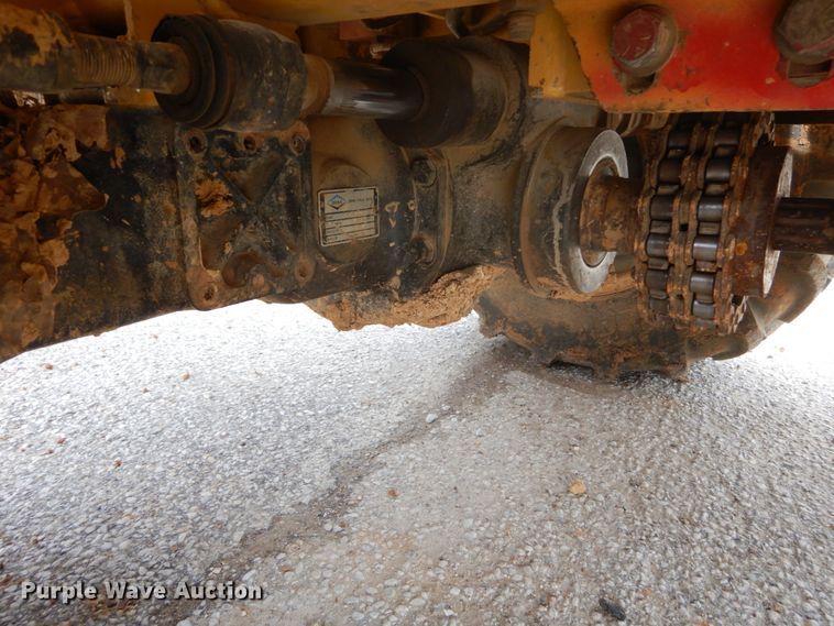 image for item GB9860 2001 Vermeer V5800 trencher