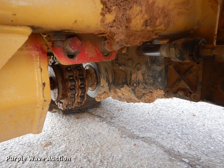 image for item GB9860 2001 Vermeer V5800 trencher