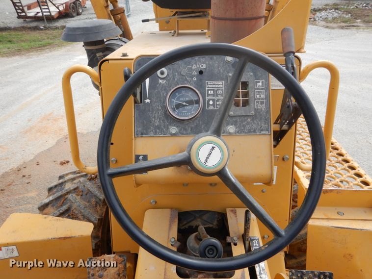 image for item GB9860 2001 Vermeer V5800 trencher