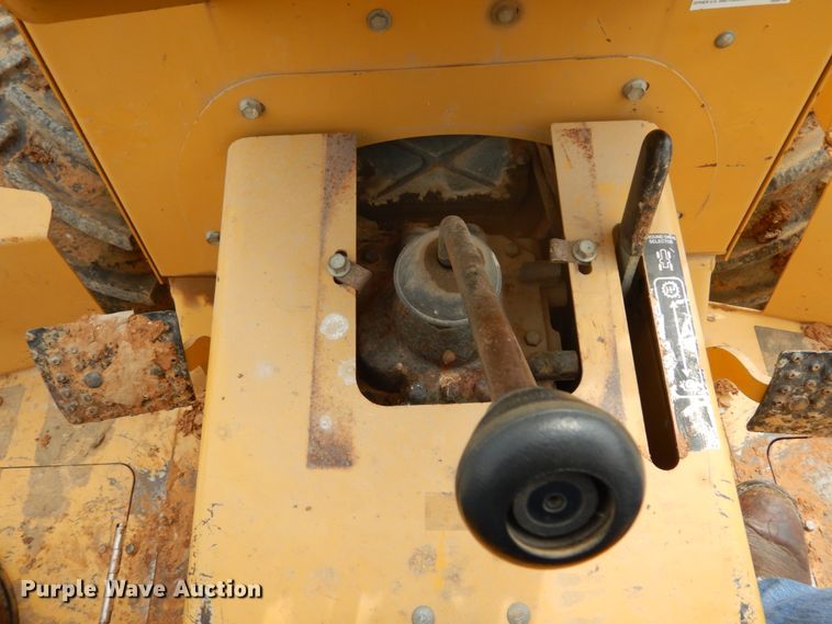 image for item GB9860 2001 Vermeer V5800 trencher