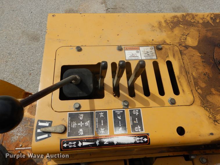 image for item GB9860 2001 Vermeer V5800 trencher