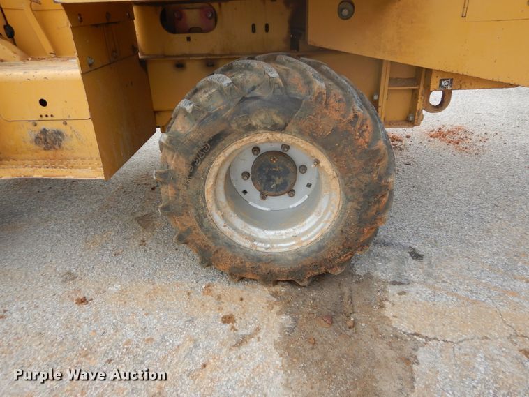 image for item GB9860 2001 Vermeer V5800 trencher