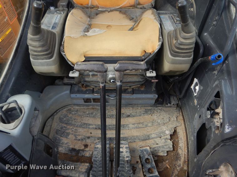 image for item GB9879 2007 Case CX75 SR mini excavator