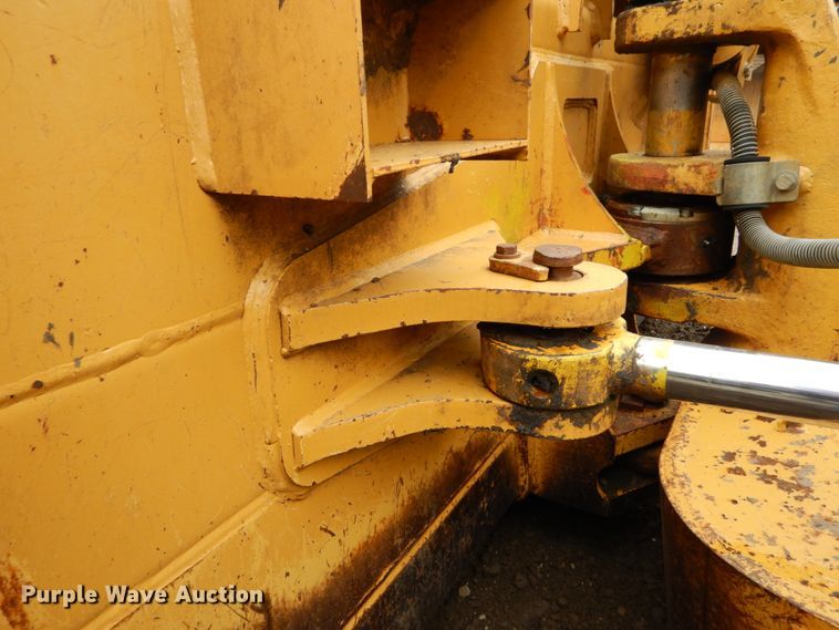 image for item GB9882 2008 Caterpillar D6N LGP  crawler dozer