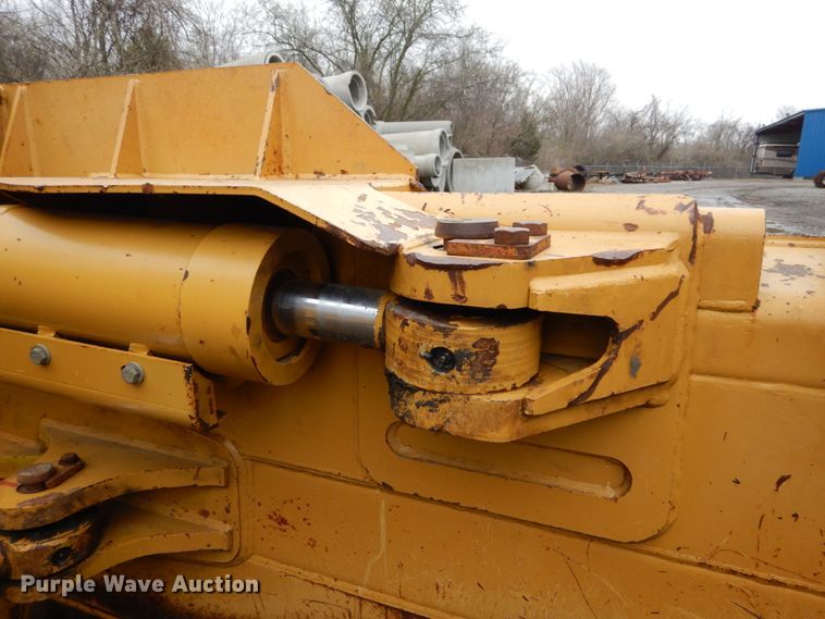 image for item GB9882 2008 Caterpillar D6N LGP  crawler dozer