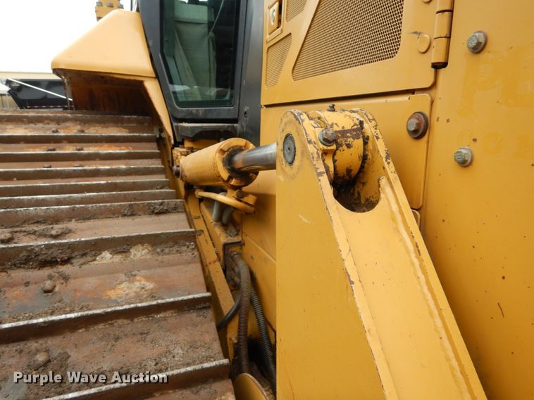 image for item GB9882 2008 Caterpillar D6N LGP  crawler dozer