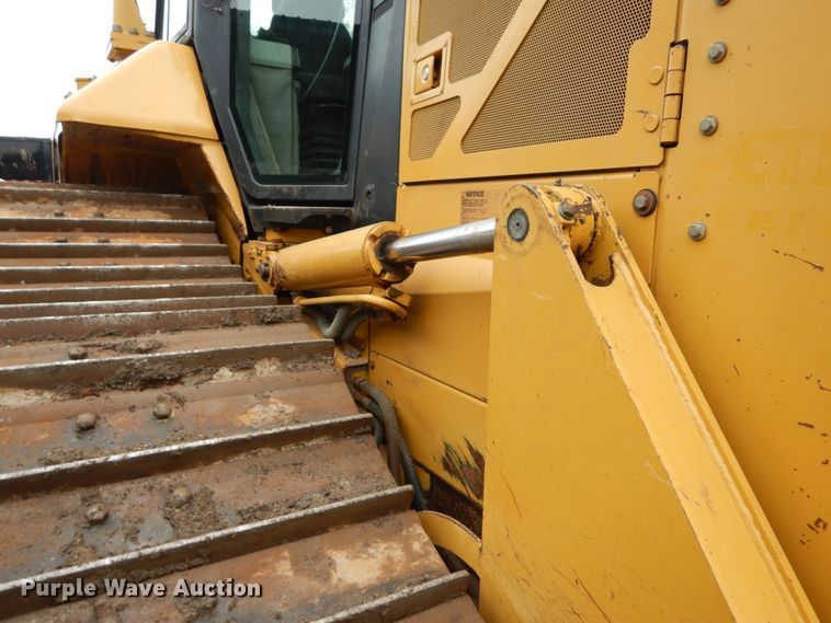 image for item GB9882 2008 Caterpillar D6N LGP  crawler dozer