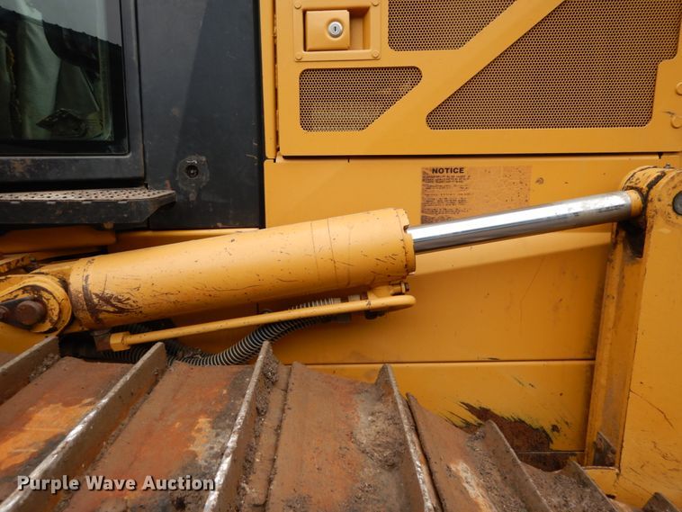 image for item GB9882 2008 Caterpillar D6N LGP  crawler dozer