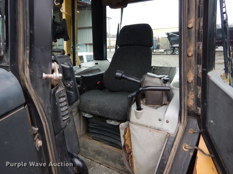 image for item GB9882 2008 Caterpillar D6N LGP  crawler dozer