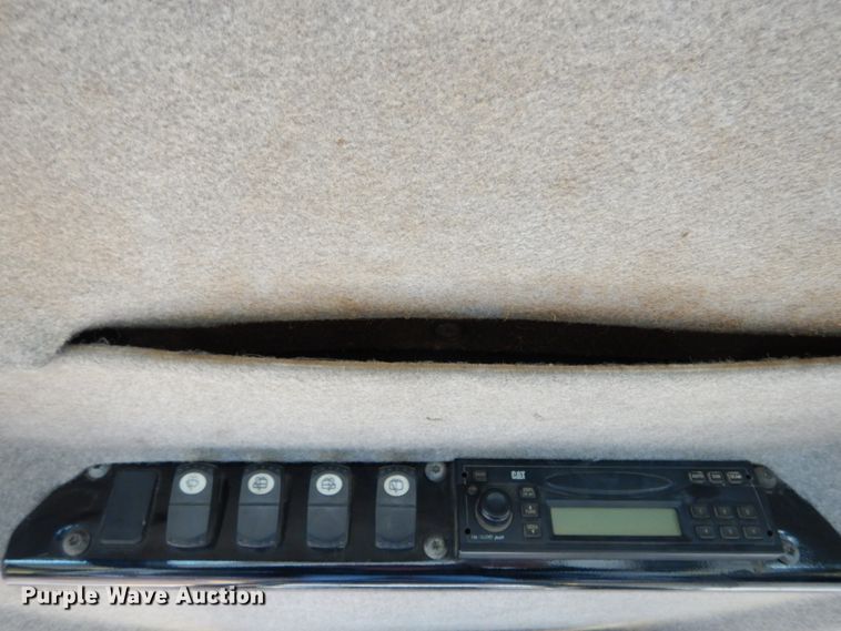 image for item GB9882 2008 Caterpillar D6N LGP  crawler dozer