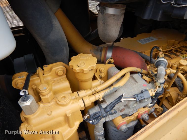 image for item GB9882 2008 Caterpillar D6N LGP  crawler dozer