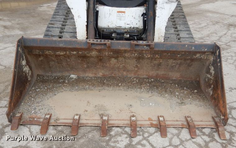 image for item GB9883 2015 Bobcat T650  tracked skid steer loader