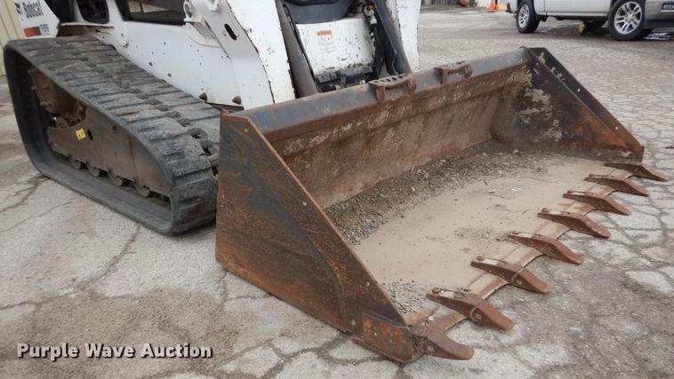 image for item GB9883 2015 Bobcat T650  tracked skid steer loader