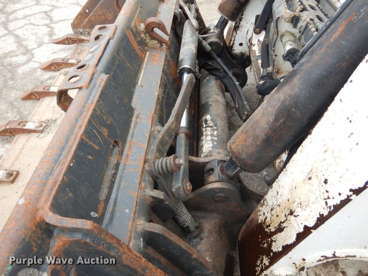 image for item GB9883 2015 Bobcat T650  tracked skid steer loader