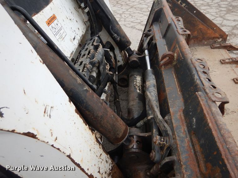 image for item GB9883 2015 Bobcat T650  tracked skid steer loader