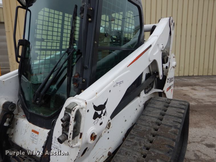 image for item GB9883 2015 Bobcat T650  tracked skid steer loader