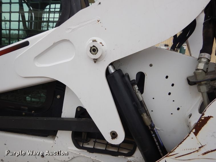 image for item GB9883 2015 Bobcat T650  tracked skid steer loader