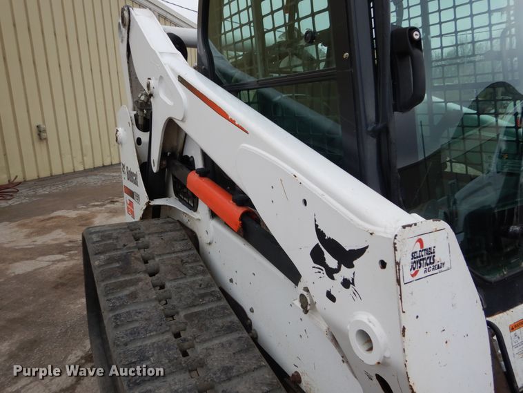 image for item GB9883 2015 Bobcat T650  tracked skid steer loader