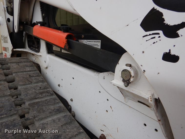 image for item GB9883 2015 Bobcat T650  tracked skid steer loader