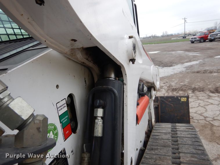 image for item GB9883 2015 Bobcat T650  tracked skid steer loader