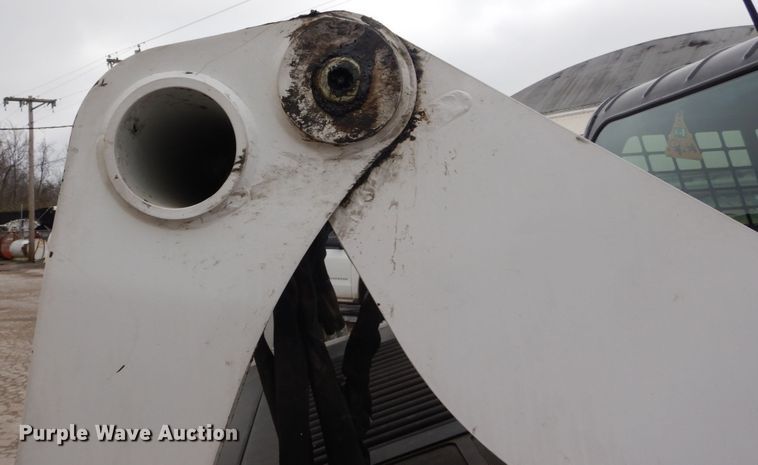 image for item GB9883 2015 Bobcat T650  tracked skid steer loader