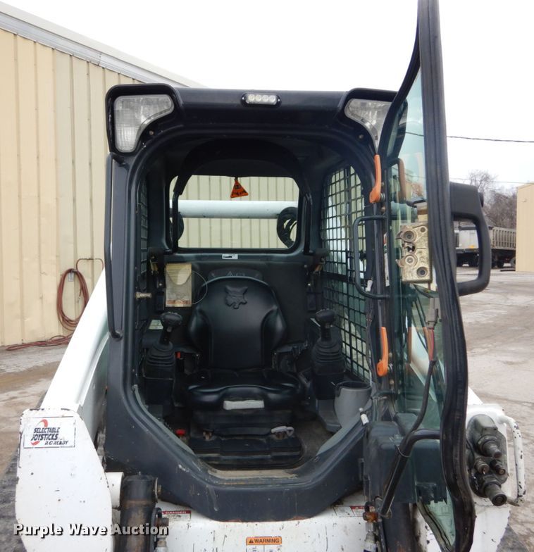 image for item GB9883 2015 Bobcat T650  tracked skid steer loader