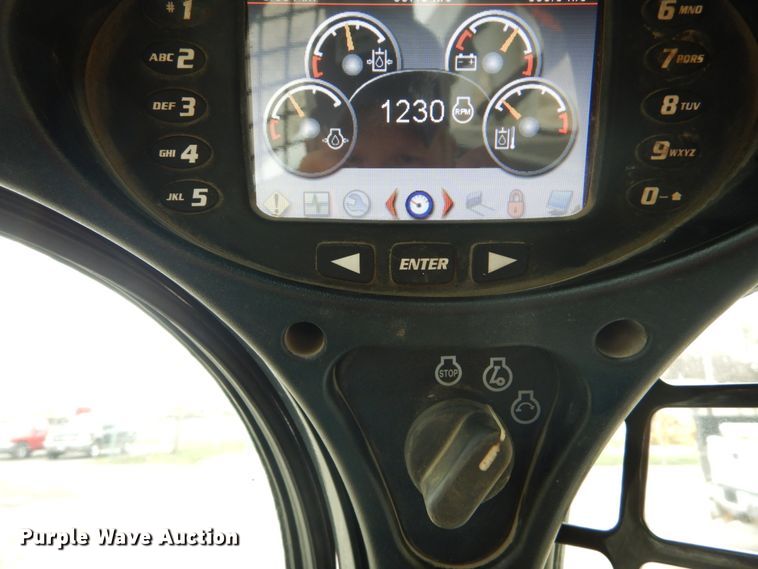 image for item GB9883 2015 Bobcat T650  tracked skid steer loader