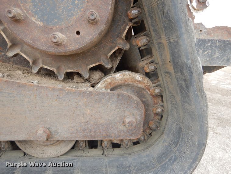 image for item GB9883 2015 Bobcat T650  tracked skid steer loader