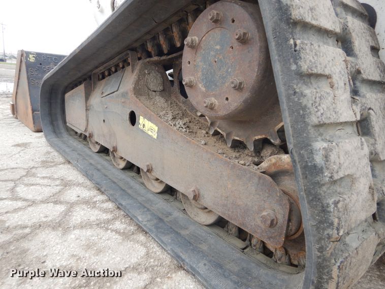 image for item GB9883 2015 Bobcat T650  tracked skid steer loader