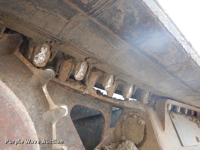 image for item GB9883 2015 Bobcat T650  tracked skid steer loader