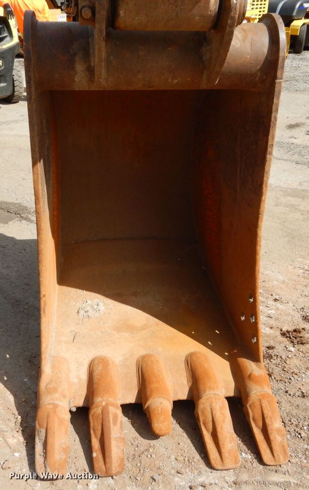 image for item GB9888 1993 Komatsu PC200LC-5L excavator