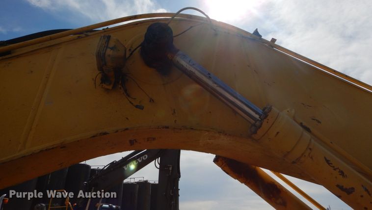 image for item GB9888 1993 Komatsu PC200LC-5L excavator
