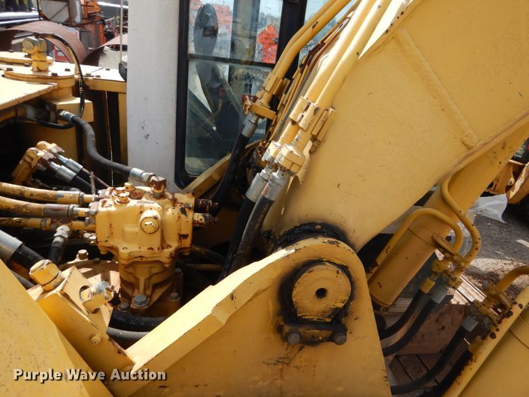 image for item GB9888 1993 Komatsu PC200LC-5L excavator