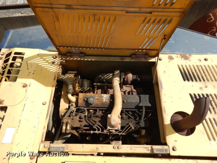 image for item GB9888 1993 Komatsu PC200LC-5L excavator