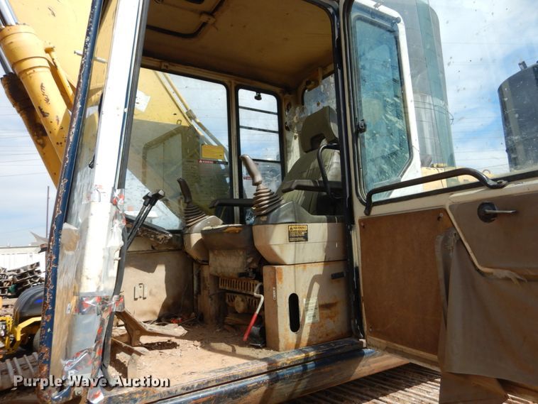 image for item GB9888 1993 Komatsu PC200LC-5L excavator