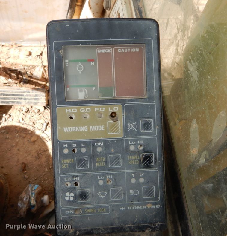 image for item GB9888 1993 Komatsu PC200LC-5L excavator