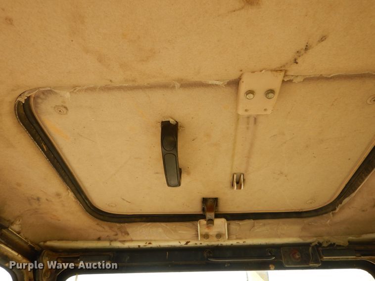 image for item GB9888 1993 Komatsu PC200LC-5L excavator