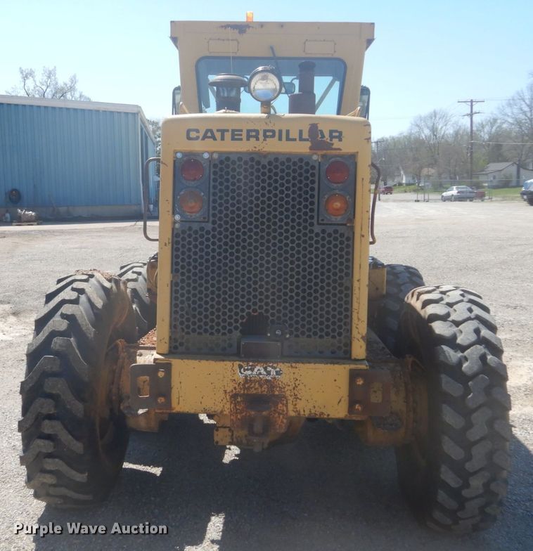 image for item GB9926 1984 Caterpillar 130G motor grader