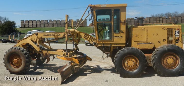 image for item GB9926 1984 Caterpillar 130G motor grader