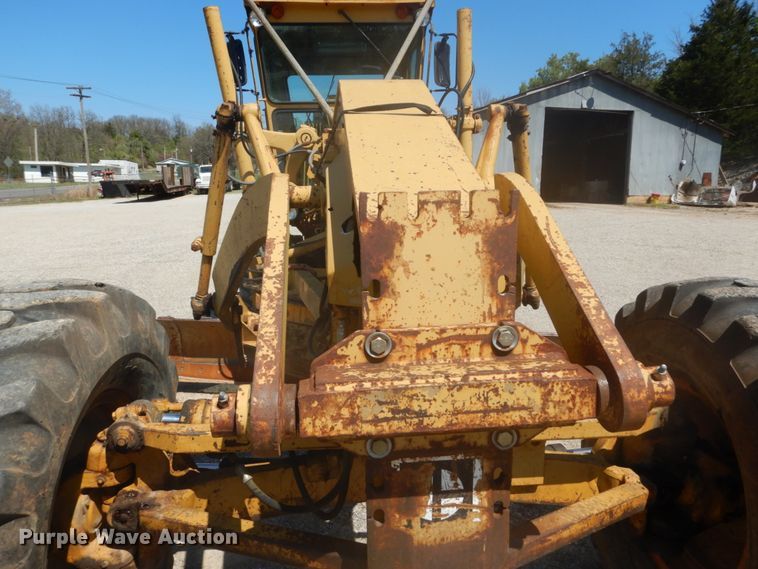 image for item GB9926 1984 Caterpillar 130G motor grader