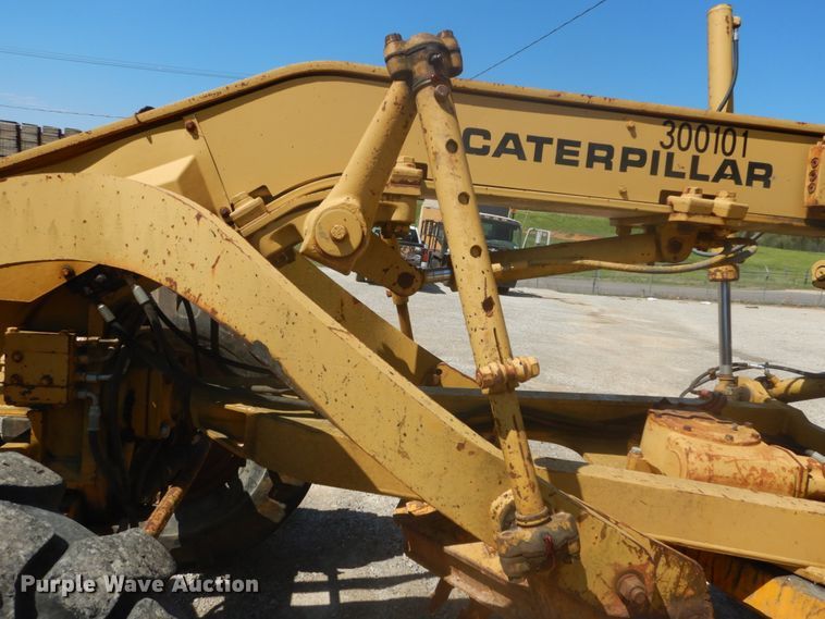 image for item GB9926 1984 Caterpillar 130G motor grader