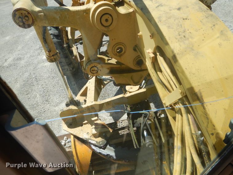 image for item GB9926 1984 Caterpillar 130G motor grader