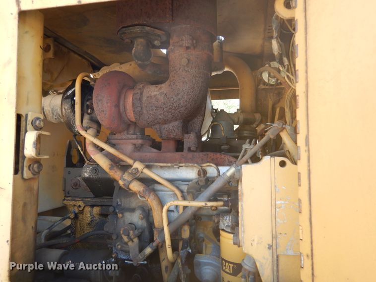 image for item GB9926 1984 Caterpillar 130G motor grader