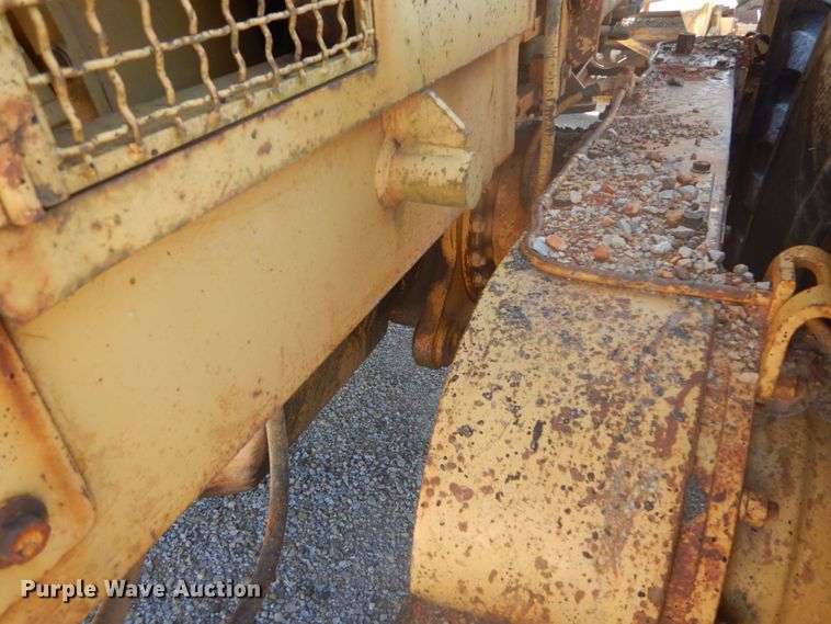 image for item GB9926 1984 Caterpillar 130G motor grader