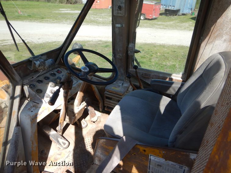 image for item GB9927 1977 Caterpillar 980B  wheel loader