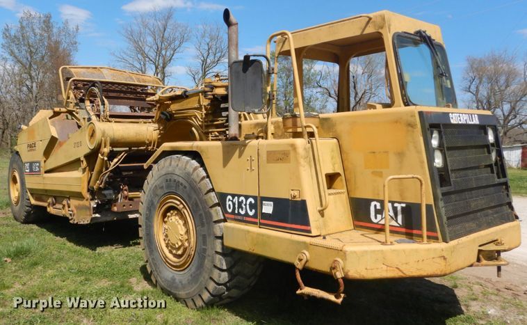 image for item GB9932 1997 Caterpillar 613C elevating scraper