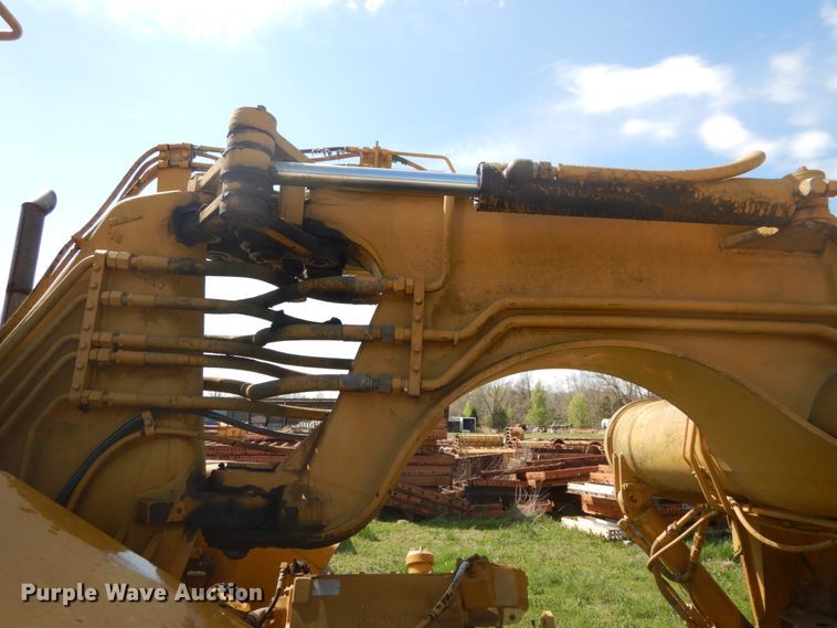 image for item GB9932 1997 Caterpillar 613C elevating scraper