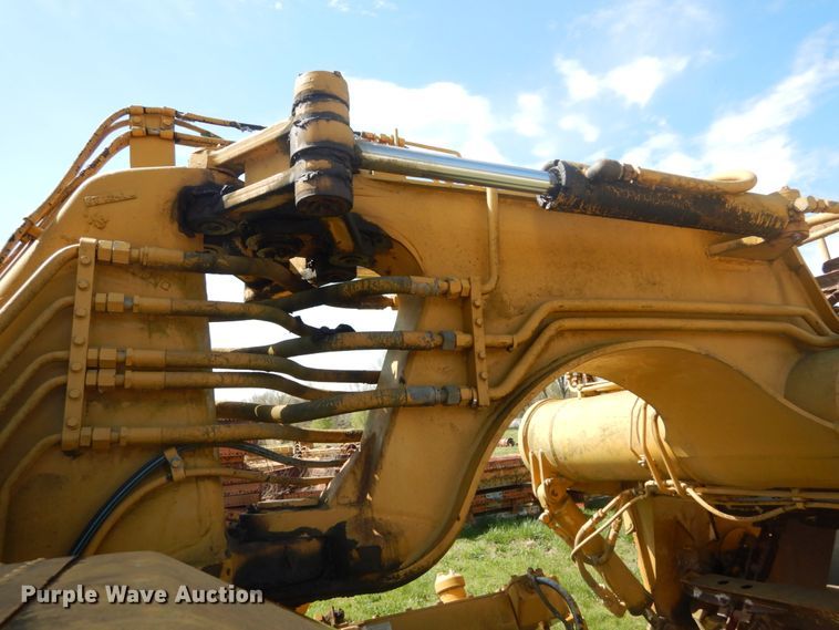 image for item GB9932 1997 Caterpillar 613C elevating scraper